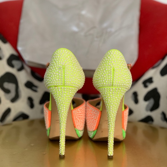 Giuseppe Zanotti Open toe neon pumps - Picture 5 of 7